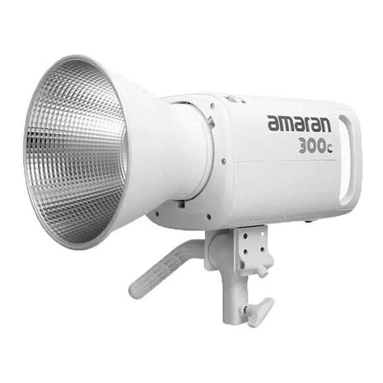 Aputure Amaran 300c — Полноцветный 300-ваттный светодиодный моноблок с байонетом Bowens и настройкой RGBWW. Диапазон CCT от 2 500 K до 7 500 K, 360° HSI. В удобном кейсе.